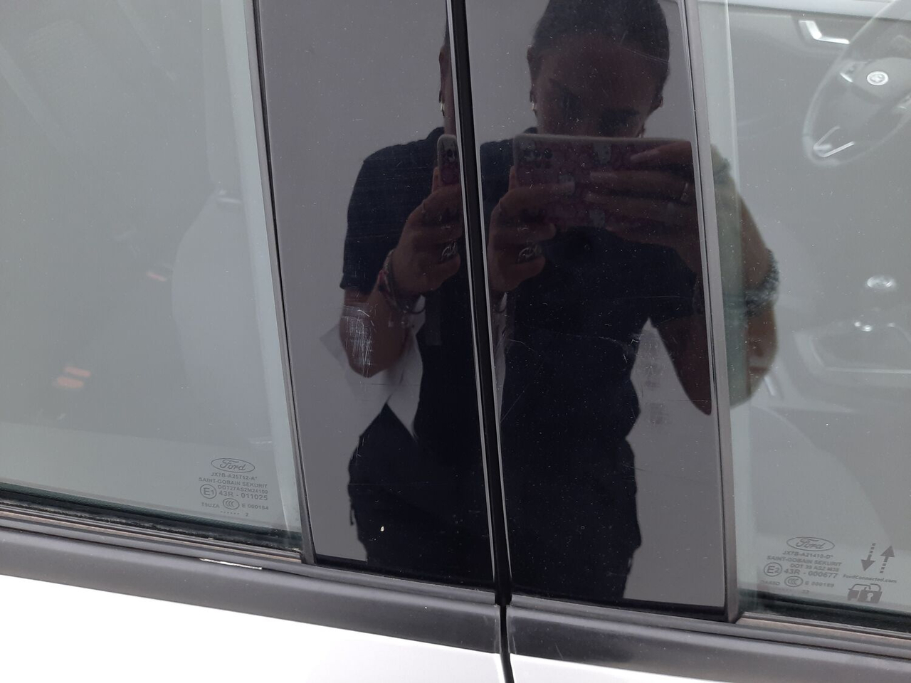Ford Focus — photo 25