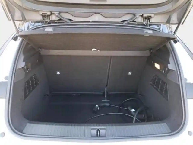 Renault Megane e-tech electric ev60 220ch techno super charge -c — photo 9