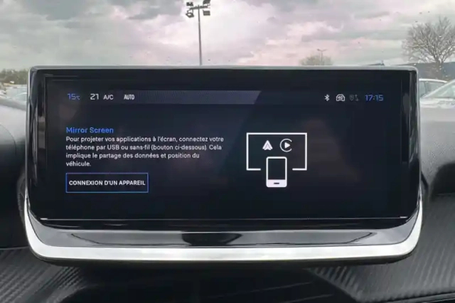 Peugeot 208 hybrid 100 e-dcs6 — photo 19