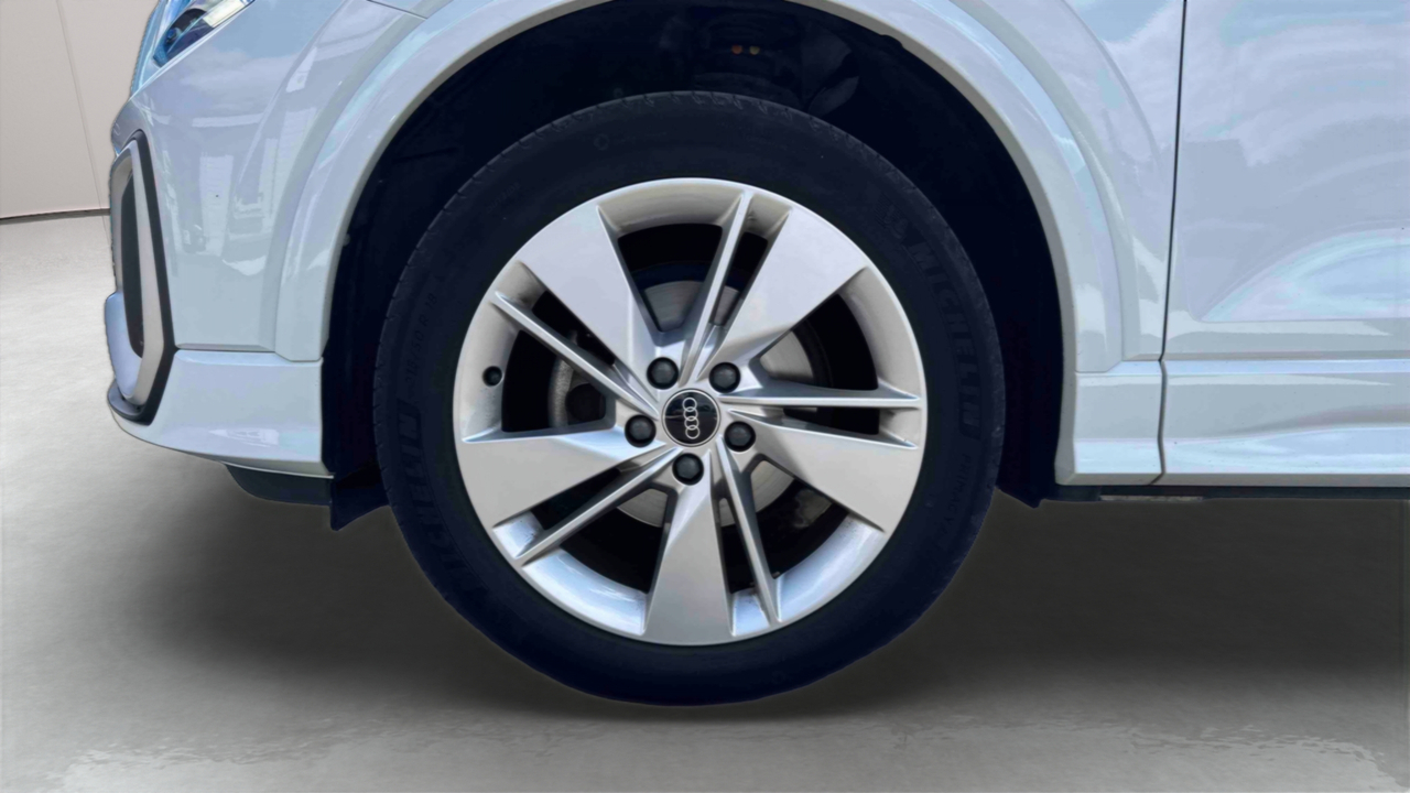 Audi Q2 35 TFSI 150 S tronic 7 — photo 14