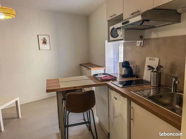Studio meublé 22 m2 - Prissé - centre village
