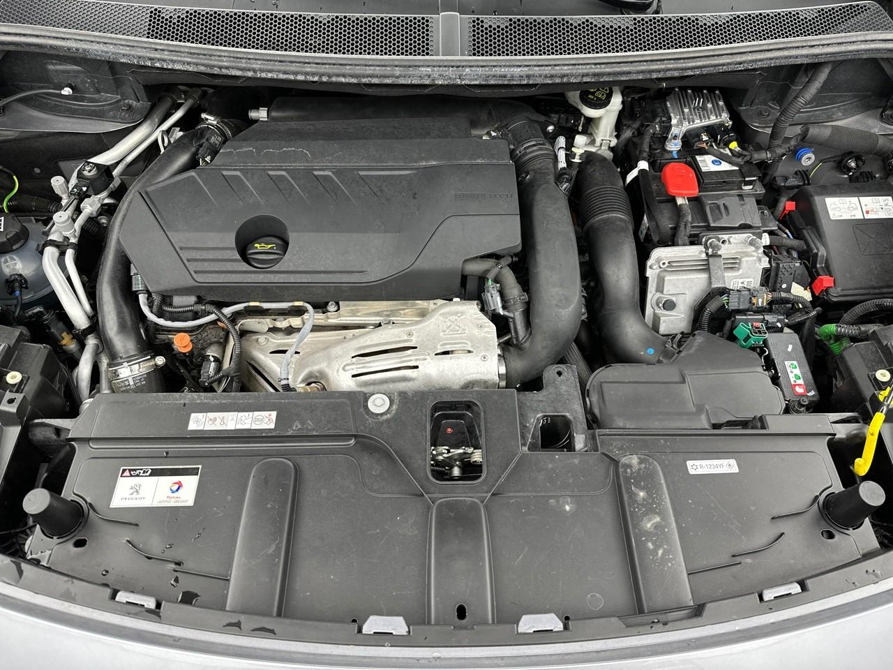 Peugeot 3008 hybrid 225 e-eat8 allure pack — photo 13