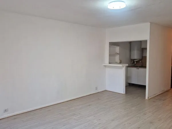 Studio 1 pièce 37 m²