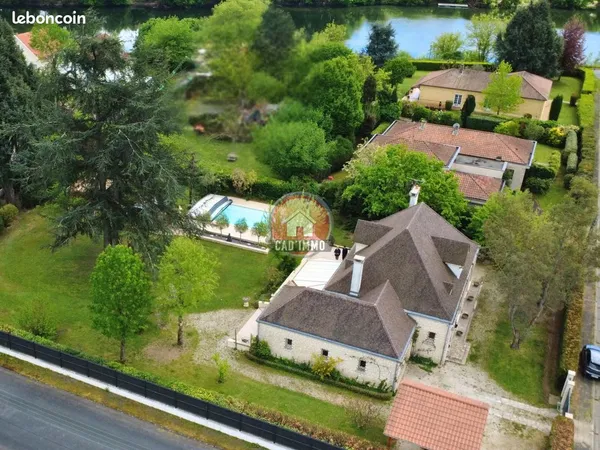 Villa 7 pièces 205 m²