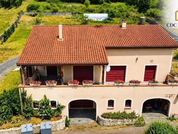 Propriété 3 pièces 115 m²