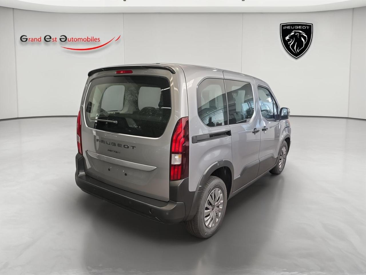 Peugeot Rifter 1.5 bluehdi 100ch allure 5 places (hors malus) — photo 3