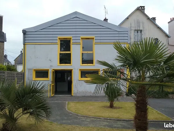 Local 300 m² QUIMPER