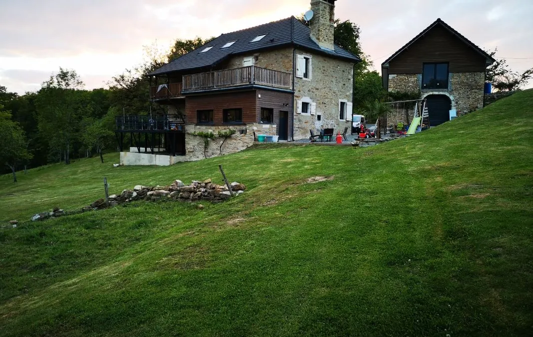 Photo 1