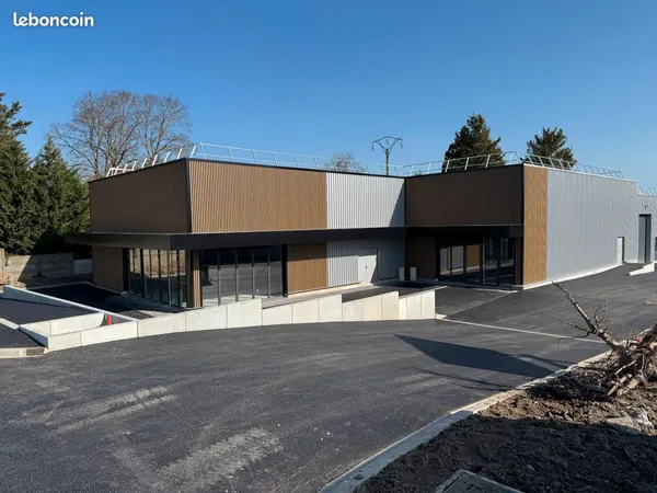 Local Commercial à louer à COLMAR - WETTOLSHEIM