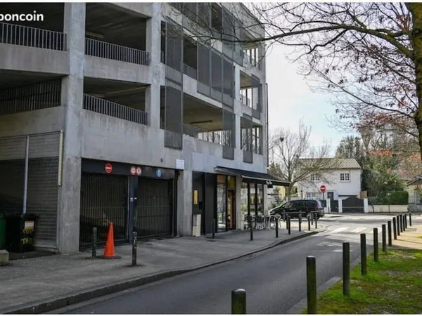Parking 5 m²