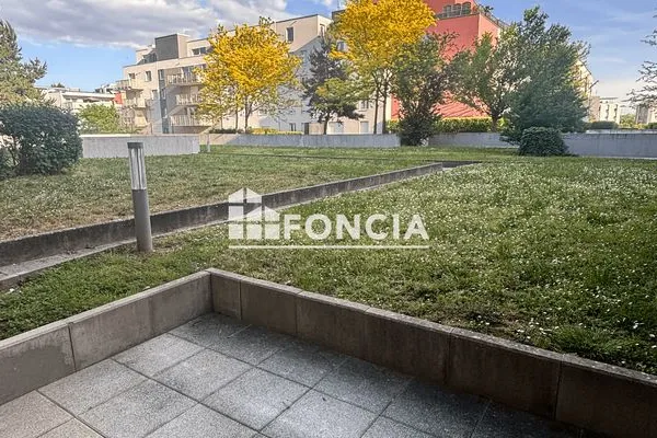 Studio 1 pièce 25 m²