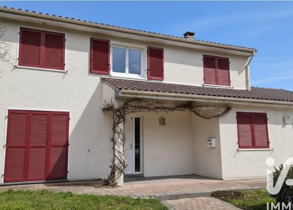 Maison 8 pièces 174 m²
