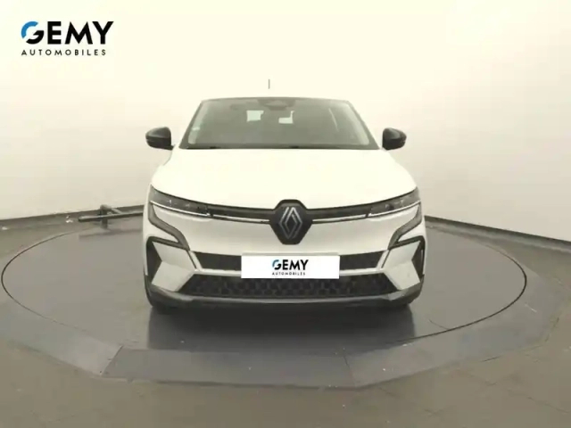 Renault Megane e-tech ev60 220 ch super charge — photo 17