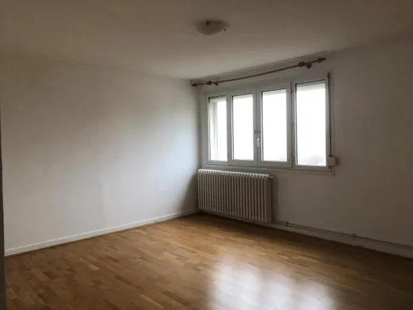 APPARTEMENT STE GENEVIEVE DES BOIS - 2 pièce(s) - 46,47 m2