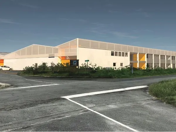 Ancien couvoir 5500m2