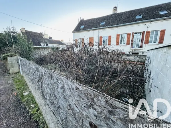 Terrain 163 m²