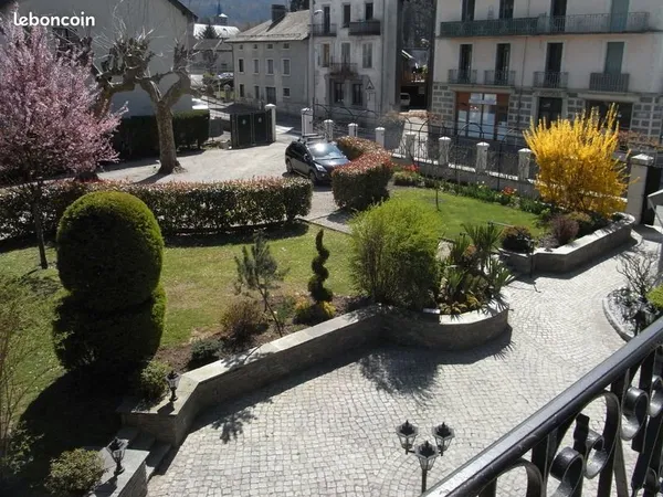 Local hôtel, restaurant 407 m²