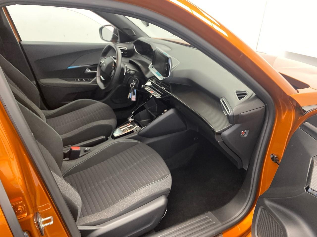 Peugeot 2008 puretech 130 s&s eat8 style — photo 24
