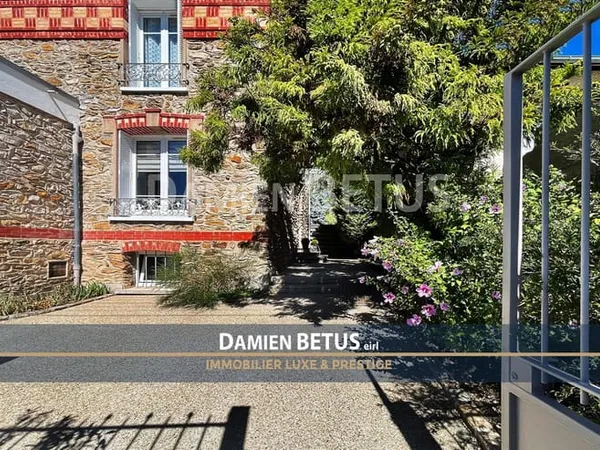 Maison à vendre 6 pièces VAUX-LE-PÉNIL, proche de MELUN (77), meulière, charme, calme, jardin