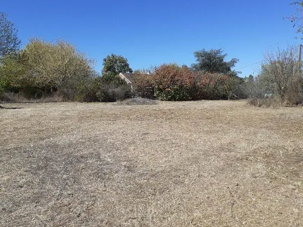Terrain 4716 m²