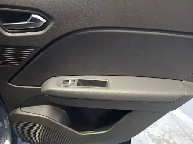 Renault Captur tce 90 — photo 26