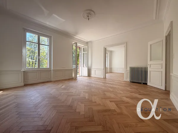 Appartement 6 pièces 185 m²