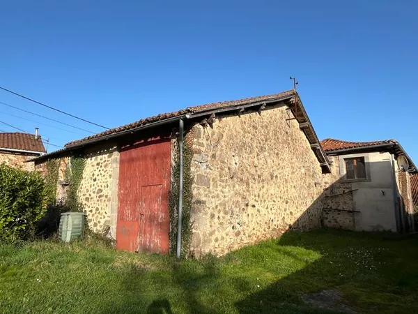Maison en pierre de 3 pièces principales