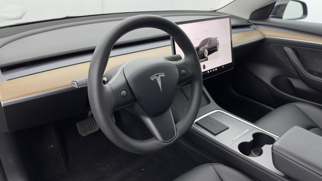 Tesla MODEL 3 RWD — photo 11