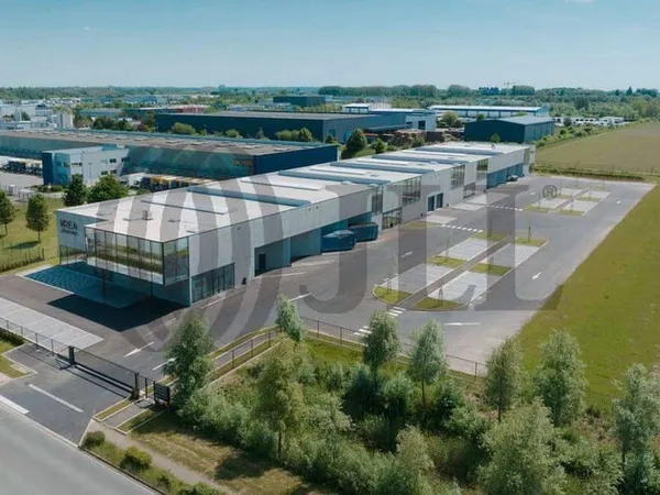 Local d'activité 3956 m²