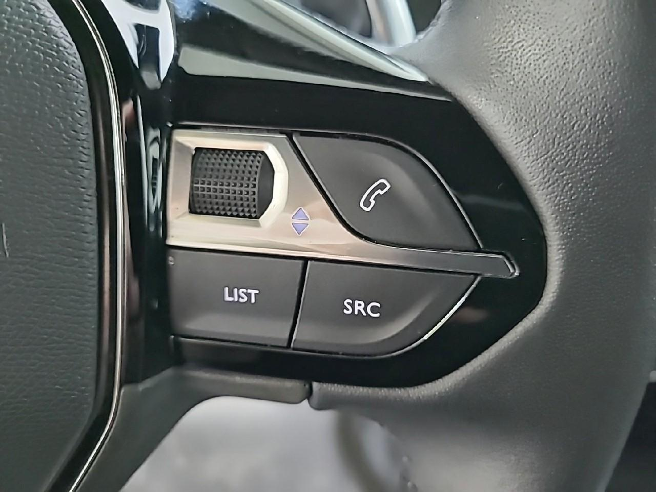 Peugeot 2008 puretech 130 s&s eat8 allure pack — photo 20