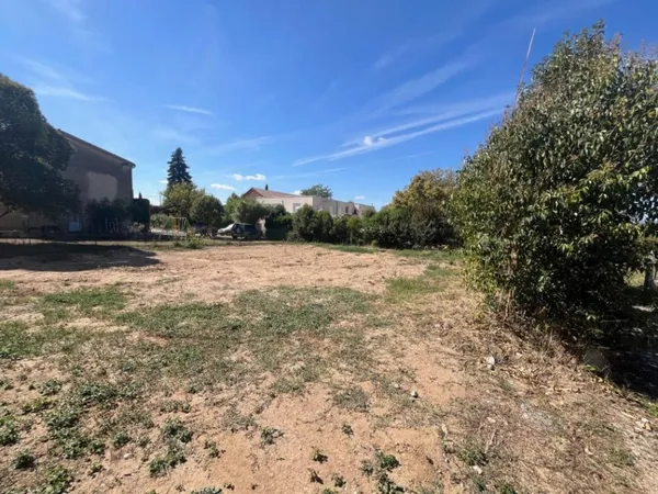 Terrain 539 m²
