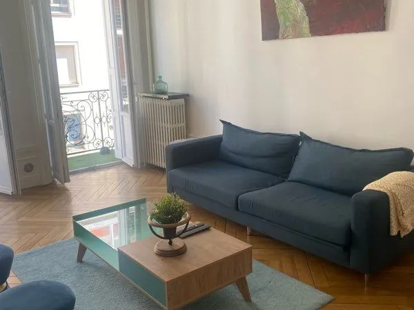 Chambre avec salle de bain privative dans 126m2