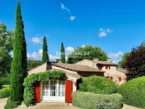 Mas provençal avec piscine, Ménerbes, Luberon