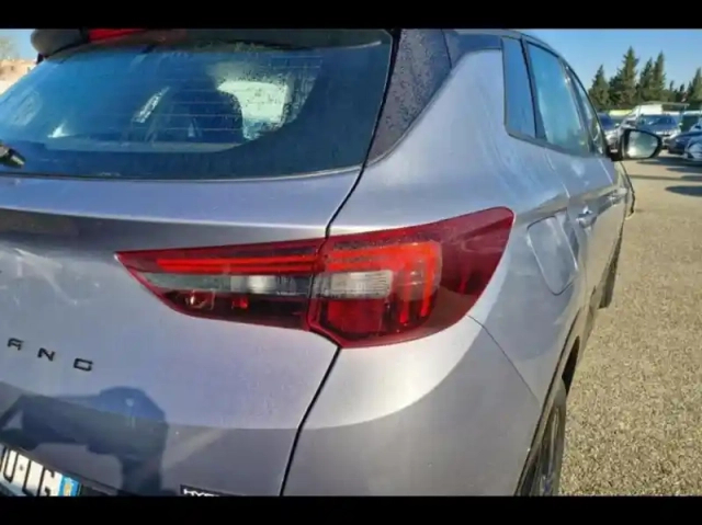 Opel Grandland 1.2 turbo hybrid 136ch gs e-dct6 — photo 14