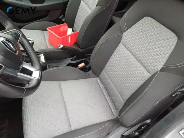 Renault Clio blue dci 100 — photo 9