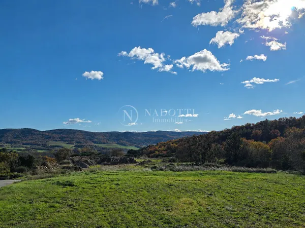 Terrain 1080 m²