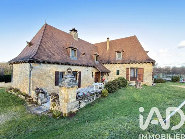 Maison 5 pièces 145 m²