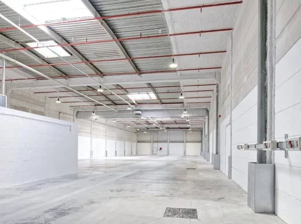 Entrepôt 1592 m²