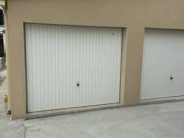 Loue garage box saint Juery