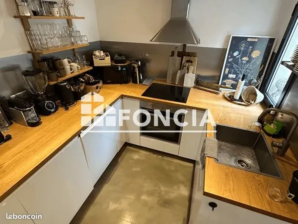 Appartement meublé 4 Pièces 111.1m² à louer 1900 - FONTAINEBLEAU 77300