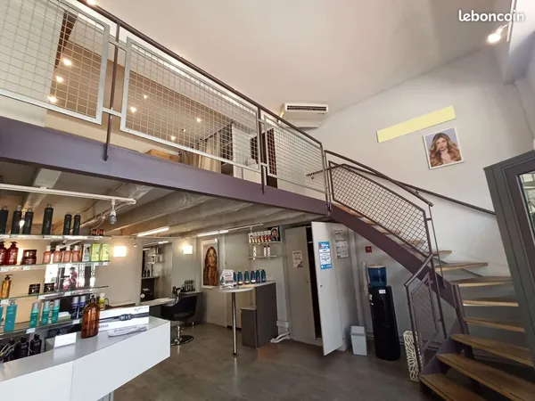 Local 152 m² Limoges