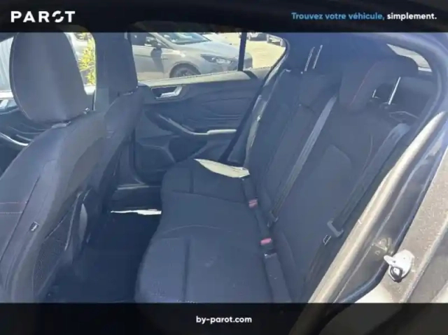 Ford Focus 1.0 flexifuel mhev 125ch st-line x — photo 9