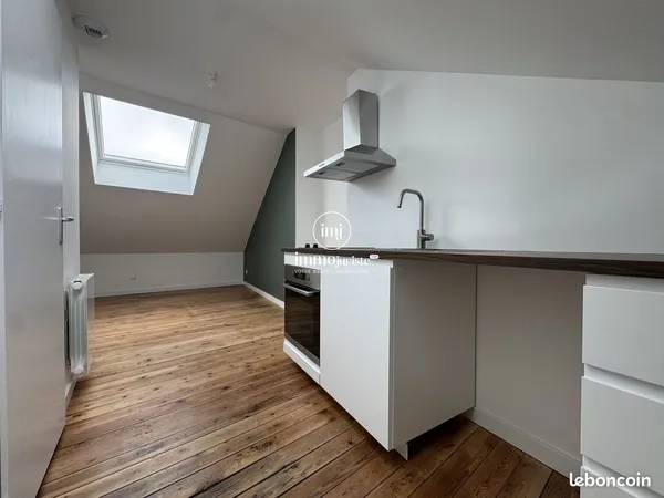 Studio 1 pièce 14 m²