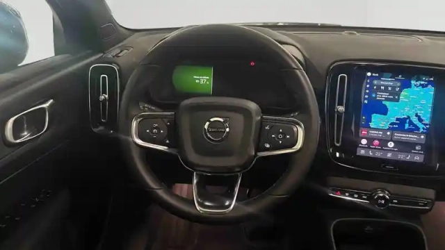 Volvo Xc40 recharge 231 ch 1edt — photo 13