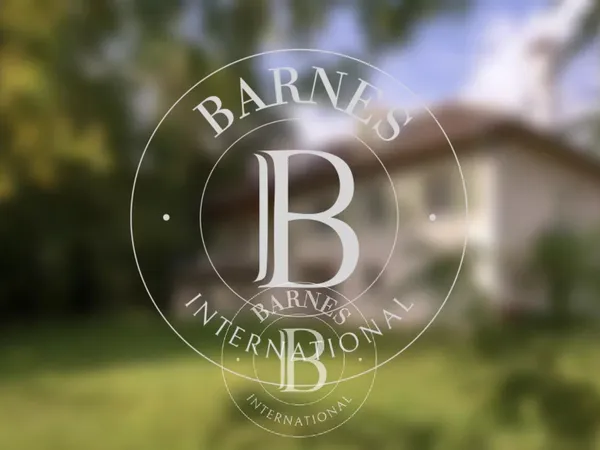 Sainte-Foy-lès-Lyon - Propriété bourgeoise rénovée avec terrain constructible de 6 093 m²