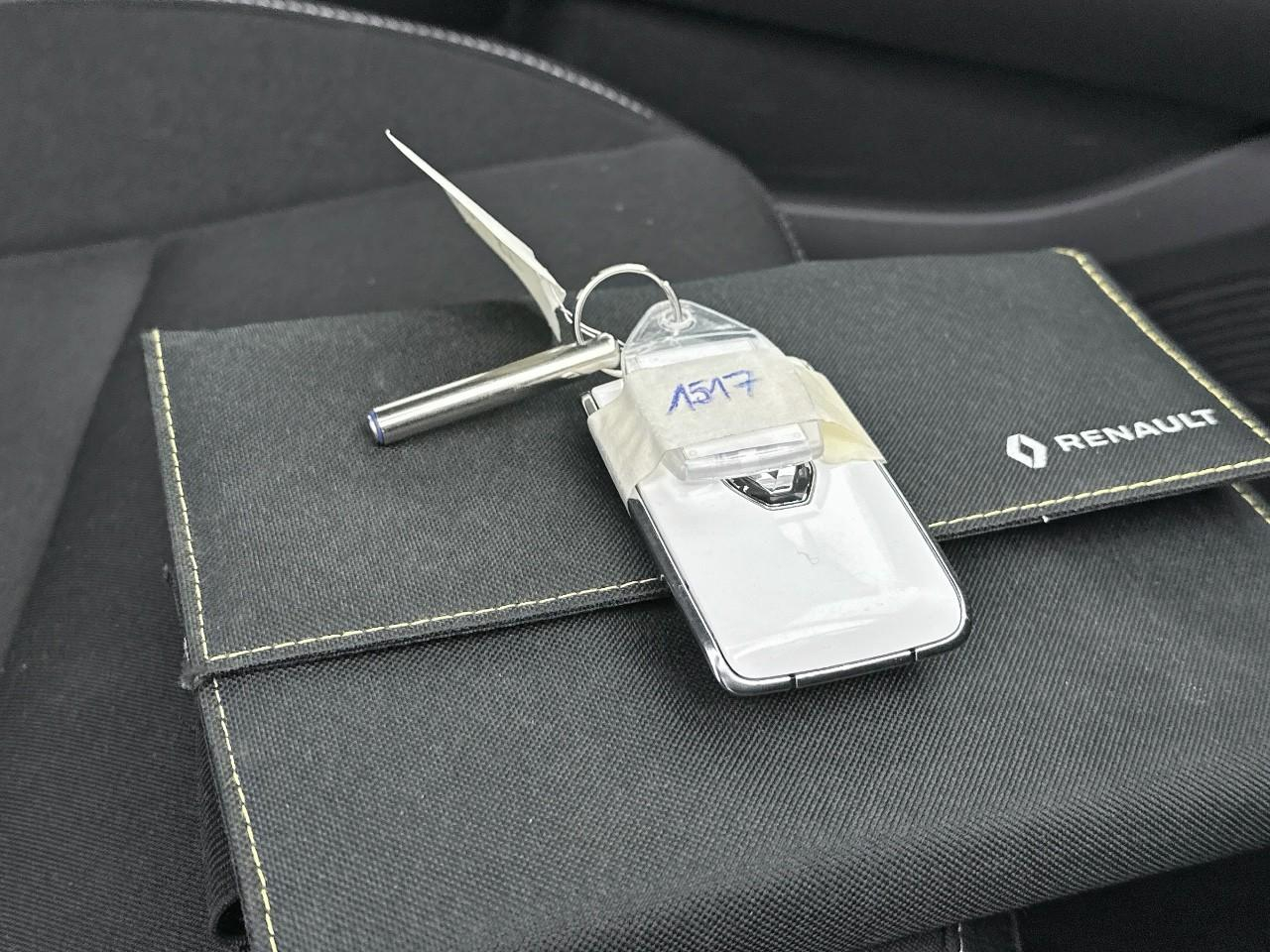 Renault Captur blue dci 115 edc business — photo 32