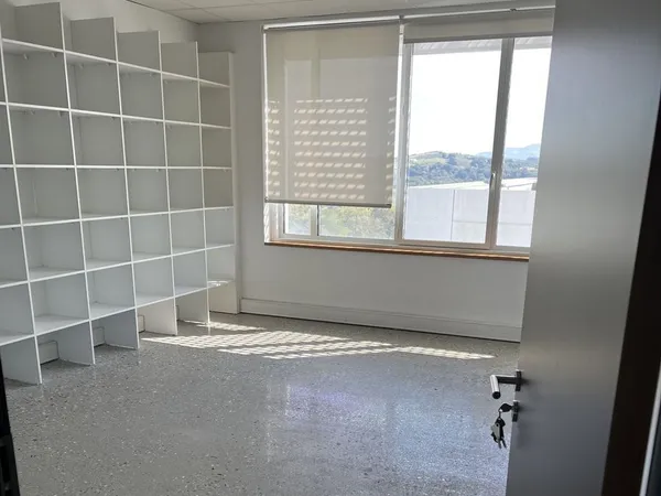 Bureaux 466 m² Bayonne