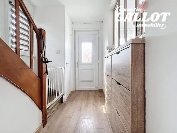 Maison 3 pièces 106 m²