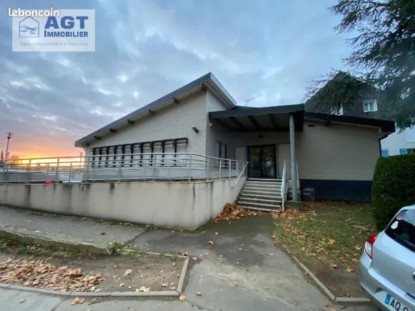 Local commercial 198 m²