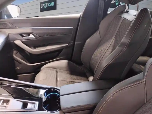 Peugeot 508 hybrid 180 e-eat8 allure — photo 9